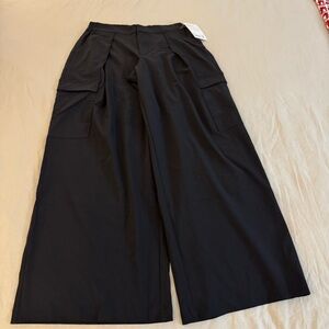 NEW NWT Athleta Women's Pinnacle High Rise Cargo Trouser Pants Size 8